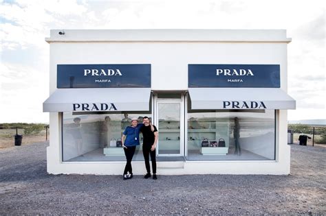 prada marfa tienda